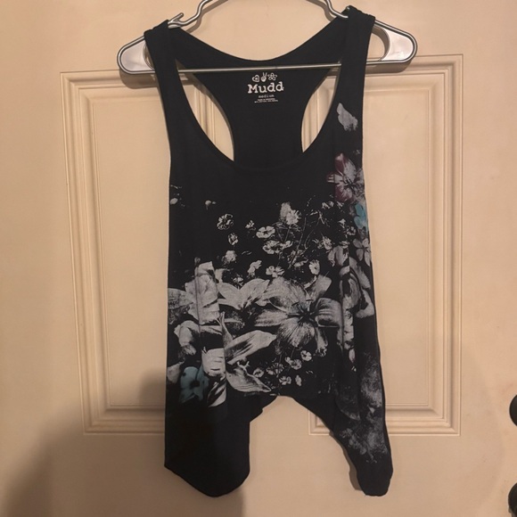 Mudd Black and White Floral Tank Top - Picture 1 of 3